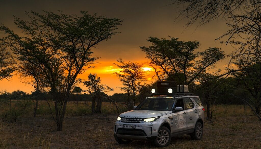 Part Numbers: 1F8 016 560-0011F8 016 560-011Notes: NUR IN ABSTIMMUNG MIT MEGAN STARKE ODER TANJA WAGNER VERWENDEN!, KAZA, LET, 2019, Südafrika, Land Rover Experience Tour 2019, Land Rover, Tour, Luminator LED Metal, Positionslicht, LED-Positionslicht, EdgeLight, Kooperation, Offroad, 4x4, Discovery, Gelände, Offroad-Fahrzeuge##### modifications after this line will be overwritten #####